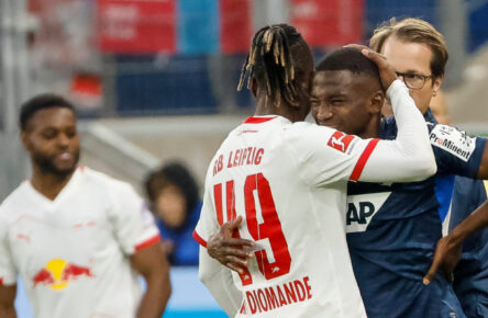 Nationalmannschaftskollegen bei der Elfenbeinküste: Yan Diomande von RB Leipzig und Bazoumana Touré von der TSG Hoffenheim