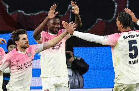 Bayer Leverkusen: Jonas Hofmann, Edmond Tapsoba, Loic Bade