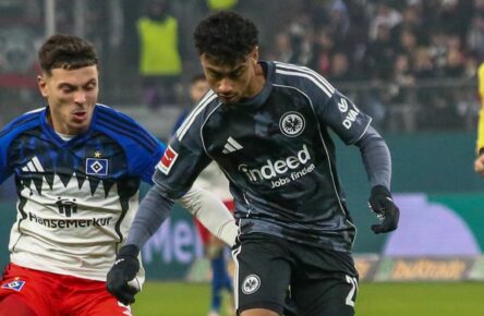 Nathaniel Brown von Eintracht Frankfurt