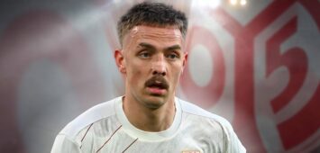 ACHTUNG FOTOMONTAGE Phillip TIETZ wechselt vom FC Augsburg zum 1.FSV Mainz 05 ARCHIVFOTO. Fussball 1. Bundesliga Saison 2025/2026 *** ATTENTION PHOTO MONTAGE Phillip TIETZ moves from FC Augsburg to 1 FSV Mainz 05 ARCHIVE PHOTO Soccer 1 Bundesliga Season 2025 2026