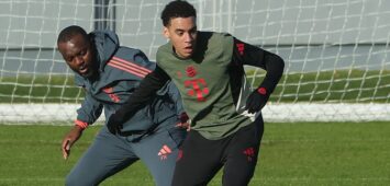 10.12.2025, FC Bayern Training, Fussball, Muenchen, im Bild. Floribert NGalula FC Bayern Muenchen vs Jamal Musiala FC Bayern Muenchen *** 10 12 2025, FC Bayern Training, Football, Sport, Munich, in the picture Floribert NGalula FC Bayern Muenchen vs Jamal Musiala FC Bayern Muenchen