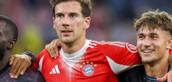 Tom Bischof FC Bayern Muenchen, 20 gluecklich nach dem Spiel mit Lennart Karl FC Bayern Muenchen, 42 und Leon Goretzka FC Bayern Muenchen, 08, mit Dayot Upamecano FC Bayern Muenchen, 02, GER, FC Bayern Muenchen vs. Club Bruegge, Fussball, UEFA Champions League, Liga-Phase, 3. Spieltag, Saison 2025/2026, 22.10.2025, GER, FC Bayern Muenchen vs. Club Bruegge, Fussball, UEFA Champions League, Liga-Phase, 3. Spieltag, Saison 2025/2026, 22.10.2025 Muenchen *** Tom Bischof FC Bayern Muenchen, 20 happy after the match with Lennart Karl FC Bayern Muenchen, 42 and Leon Goretzka FC Bayern Muenchen, 08 , with Dayot Upamecano FC Bayern Muenchen, 02 , GER, FC Bayern Muenchen vs Club Bruegge, Football, UEFA Champions League, League Phase, Matchday 3, Season 2025 2026, 22 10 2025, GER, FC Bayern Muenchen vs Club Bruegge, Football, UEFA Champions League, League Phase, Matchday 3, Season 2025 2026, 22 10 2025 Muenchen Copyright: xEibner-Pressefoto/JennixMaulx EP_JML