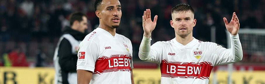 09.11.2025, xrekx, Fussball 1.Bundesliga, VfB Stuttgart - FC Augsburg v.l. Jamie Leweling VfB Stuttgart Maximilian Mittelstädt Mittelstaedt VfB Stuttgart Mannschaft, Spieler, jubeln nach Spielende, Team, Player, celebrate at the end of the match DFL/DFB REGULATIONS PROHIBIT ANY USE OF PHOTOGRAPHS as IMAGE SEQUENCES and/or QUASI-VIDEO Stuttgart *** 09 11 2025, xrekx, Soccer 1 Bundesliga, VfB Stuttgart FC Augsburg v l Jamie Leweling VfB Stuttgart Maximilian Mittelstädt Mittelstaedt VfB Stuttgart Mannschaft, Spieler, jubeln nach Spielende, Team, Player, celebrate at the end of the match DFL DFB REGULATIONS PROHIBIT ANY USE OF PHOTOGRAPHS as IMAGE SEQUENCES and or QUASI VIDEO Stuttgart