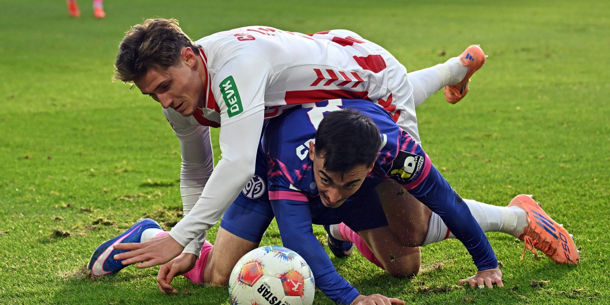 Alessio Castro-Montes vom 1. FC Köln