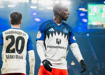 Jean-Luc Dompe und Fabio Vieira vom HSV