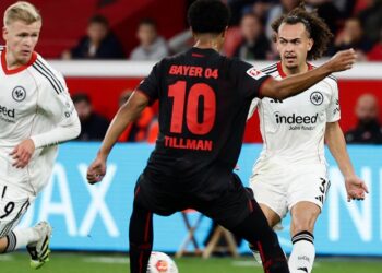 Bei Eintracht Frankfurt zurück im Training, allerdings vom Comeback noch etwas entfernt: Jonathan Burkardt