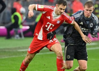 Eintracht Frankfurt freut sich über das Comeback von Jonathan Burkardt, Stanisic punktet bei Bayern