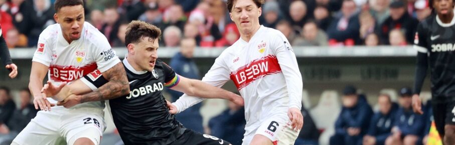 01.02.26 VfB Stuttgart - SC Freiburg Deutschland, Stuttgart, 01.02.2026, Fussball, Bundesliga, Saison 2025/2026, VfB Stuttgart - SC Freiburg: v.l. Nikolas Nartey VfB Stuttgart, Maximilian Eggestein SC Freiburg. *** 01 02 26 VfB Stuttgart SC Freiburg Germany, Stuttgart, 01 02 2026, Soccer, Bundesliga, Season 2025 2026, VfB Stuttgart SC Freiburg v l Nikolas Nartey VfB Stuttgart , Maximilian Eggestein SC Freiburg