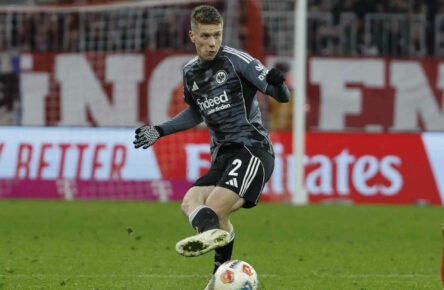 Elias Baum gibt sein Comeback für Eintracht Frankfurt.