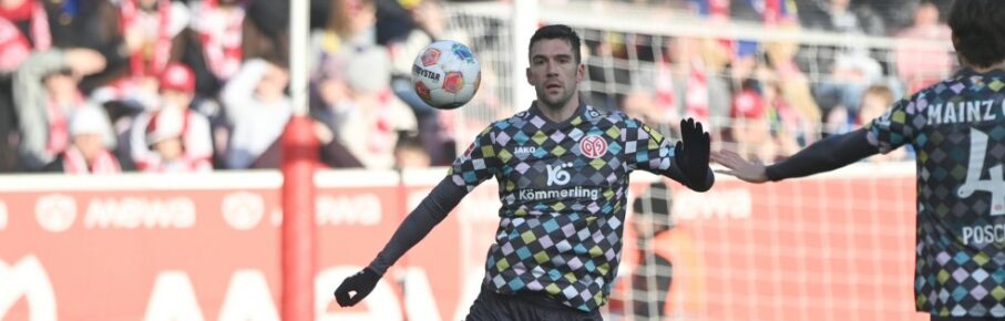 Stefan Bell beim Heimspiel des 1. FSV Mainz 05 gegen den FC Augsburg.