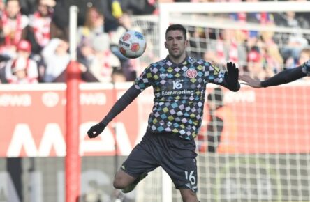 Stefan Bell beim Heimspiel des 1. FSV Mainz 05 gegen den FC Augsburg.