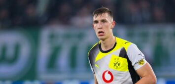 Nico Schlotterbeck beim Auswärtsspiel in Wolfsburg.