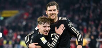 Leon Goretzka und Lennart Karl vom FC Bayern München