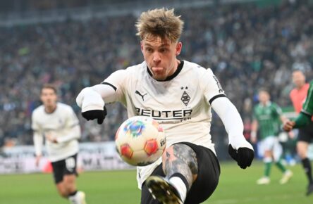 Luca Netz im Spiel Gladbach - Werder Bremen