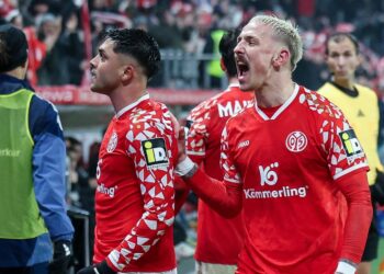 Nadiem Amiri und Phillip Tietz vom 1. FSV Mainz 05
