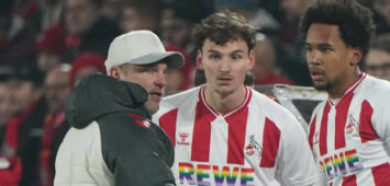 Fussball, 1.BL saison 2025/2026 1.FC Köln vs VfL Wolfsburg , 30.01.2026, Rheinenergiestadion Köln, Lukas Kwasniok Trainer, Rav van der Berg, Youssoupha Niang, alle FC Köln, , *** Football, 1 BL season 2025 2026 1 FC Köln vs VfL Wolfsburg , 30 01 2026, Rheinenergiestadion Köln, Lukas Kwasniok coach, Rav van der Berg, Youssoupha Niang, all FC Köln, ,