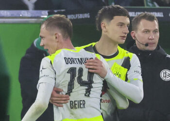 Profidebüt: Luca Reggiani wird beim BVB für Maximilian Beier eingewechselt.