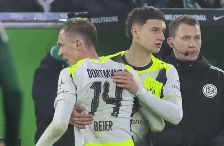 Profidebüt: Luca Reggiani wird beim BVB für Maximilian Beier eingewechselt.