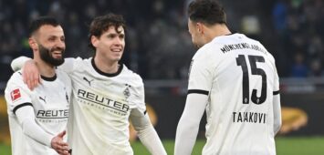 Haris TABAKOVIC MG jubelt nach seinem Tor zu 4-0, mit Franck HONORAT MG und Philipp SANDER MG jubelnd, Jubel, Begeisterung, Freude, Emotion Fussball 1. Bundesliga Saison 2025/2026, 16. Spieltag, Spieltag16, matchday16, Borussia Moenchengladbach MG - FC Augsburg A 4-0 am 11.01.2026 BORUSSIA PARK / Moenchengladbach DFL regulations prohibit any use of photographs as image sequences and/or quasi-video ÃÂ *** Haris TABAKOVIC MG cheers after his goal to 4 0, with Franck HONORAT MG and Philipp SANDER MG cheering, jubilation, enthusiasm, joy, emotion Football 1 Bundesliga Season 2025 2026, 16 Matchday, Matchday16, matchday16, Borussia Moenchengladbach MG FC Augsburg A 4 0 on 11 01 2026 BORUSSIA PARK Moenchengladbach DFL regulations prohibit any use of photographs as image sequences and or quasi video ÃÂ