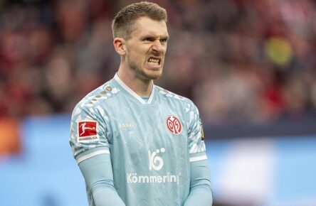 Daniel Batz FSV Mainz 05, 33 Bayer Leverkusen - 1. FSV Mainz 05, Fussball, 1.Bundesliga, GER, Leverkusen, BayArena, 28.02.2026 DFL regulations prohibit any use of photographs as image sequences and/or quasi-video. *** Daniel Batz FSV Mainz 05, 33 Bayer Leverkusen 1 FSV Mainz 05, Football, 1 Bundesliga, GER, Leverkusen, BayArena, 28 02 2026 DFL regulations prohibit any use of photographs as image sequences and or quasi video Copyright: HMBxMedia/xMarcoxBader