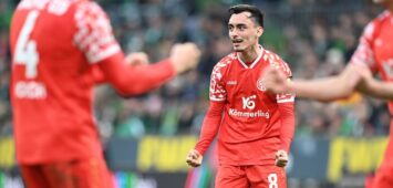 Schlussjubel, jubelnd, Jubel, Begeisterung, Freude, Emotion 1.FSV Mainz 05, v.l. Stefan POSCH MZ, Paul NEBEL MZ, Dominik KOHR MZ Fussball 1. Bundesliga Saison 2025/2026, 26.Spieltag, Spieltag26, matchday26, SV Werder Bremen HB - 1. FSV Mainz 05 MZ 0-2 am 15.03.2026 im Weserstadion Bremen / Deutschland. DFL regulations prohibit any use of photographs as image sequences and/or quasi-video Â *** Final cheer, cheering, jubilation, enthusiasm, joy, emotion 1 FSV Mainz 05, f l Stefan POSCH MZ , Paul NEBEL MZ , Dominik KOHR MZ Football 1 Bundesliga season 2025 2026, 26 matchday, matchday26, matchday26, SV Werder Bremen HB 1 FSV Mainz 05 MZ 0 2 on 15 03 2026 at Weserstadion Bremen Germany DFL regulations prohibit any use of photographs as image sequences and or quasi video Â