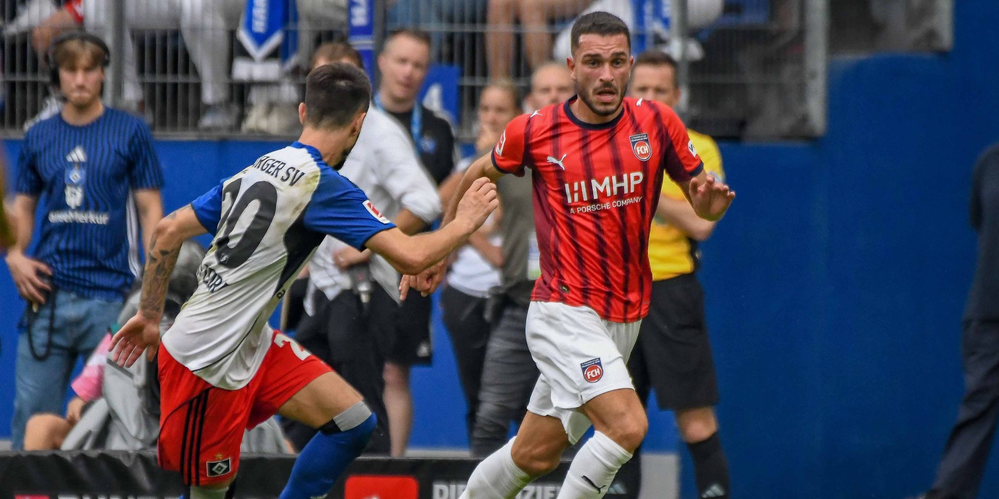 Arijon Ibrahimovic im Spiel Heidenheim - HSV