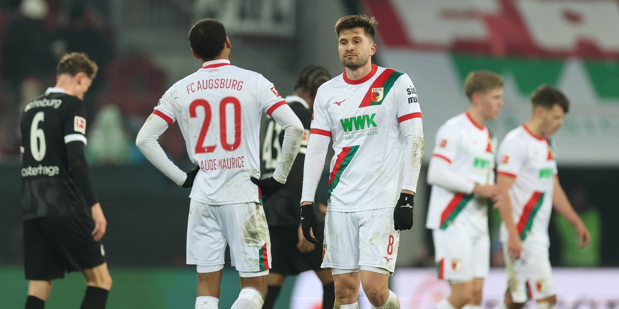 Elvis Rexhbecaj vom FC Augsburg