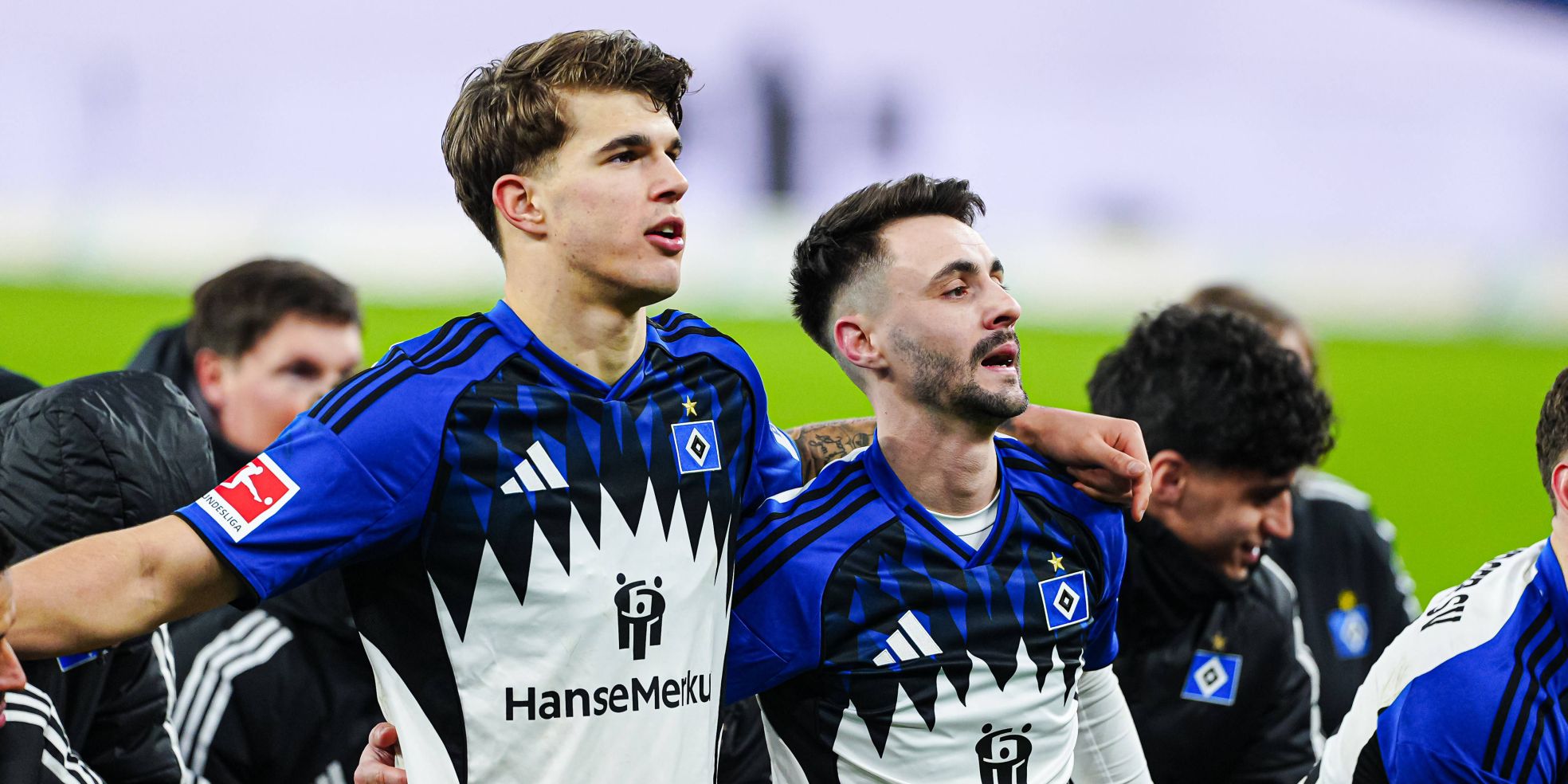 Luka Vuskovic und Fabio Vieira vom HSV