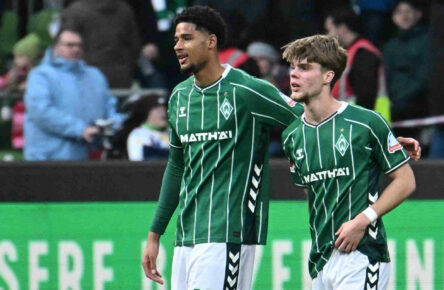 Mick Schmetgens bei seinem Bundesliga-Debüt für Werder Bremen.