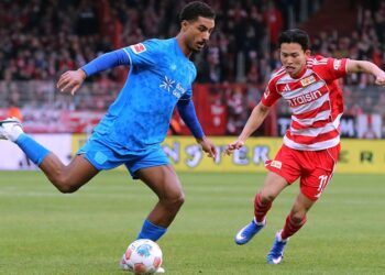 Bei Bayer Leverkusen vor dem Comeback: Loic Bade (hier gegen Union Berlin)