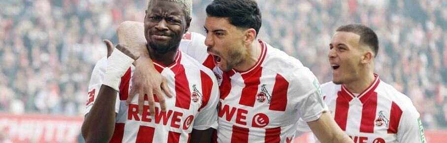 Köln, Deutschland, 1. Fussball Bundesliga Saison 2025 / 2026 27.Spieltag 1.FC Köln vs. Borussia Mönchengladbach 3:3 am 21. 03. 2026 in der Rhein Energie -Stadion in Köln Ragnar ACHE FC li.- hat das 2-1 erzielt und freut sich mit Cenk ÖZKACAR FC 2.v. re.- und Said EL MALA FC re.- *** Cologne, Germany, 1 Soccer Bundesliga Season 2025 2026 Matchday 27 1 FC Köln vs Borussia Mönchengladbach 3 3 on 21 03 2026 at Rhein Energie Stadion in Cologne Ragnar ACHE FC left has scored the 2 1 and is happy with Cenk ÖZKACAR FC 2 v right and Said EL MALA FC right