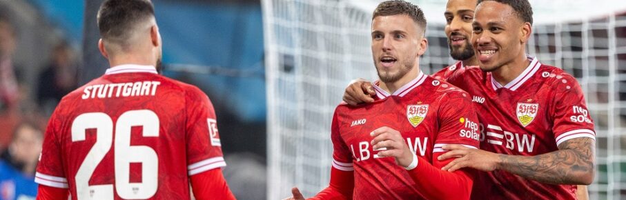 Torjubel, jubelt nach seinem Treffer zum 2:5 von Deniz Undav VfB Stuttgart, Ermedin Demirovic VfB Stuttgart, Josha Vagnoman VfB Stuttgart und Nikolas Nartey VfB Stuttgart v-l, FC Augsburg vs. VfB Stuttgart, Fussball, 1. Bundesliga, 27. Spieltag, 22.03.2026 DFB regulations prohibit any use of photographs as image sequences and/or quasi-video *** Goal celebration, cheers after his goal to 2 5 by Deniz Undav VfB Stuttgart , Ermedin Demirovic VfB Stuttgart , Josha Vagnoman VfB Stuttgart and Nikolas Nartey VfB Stuttgart v l, FC Augsburg vs VfB Stuttgart, Football, 1 Bundesliga, 27 Matchday, 22 03 2026 DFB regulations prohibit any use of photographs as image sequences and or quasi video Copyright: xkolbert-press/PeterxFastlx