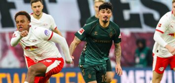 Cameron Puertas Werder Bremen,18 gegen Assan Quedraogo RB Leipzig,20 - 1. Fussball Bundesliga Saison 2025-2026 Punktspiel RB Leipzig vs. Werder Bremen in der Red Bull Arena in Leipzig - Aktion,Fussball,Deutschland,Mann,Männer,23.11.2025 *** Cameron Puertas Werder Bremen,18 vs Assan Quedraogo RB Leipzig,20 1 Soccer Bundesliga Season 2025 2026 Point Match RB Leipzig vs Werder Bremen at the Red Bull Arena in Leipzig Action,Soccer,Germany,Man,Men,23 11 2025