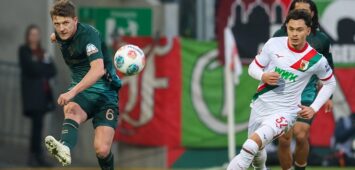 Jens Stage SV Werder Bremen, 06 mit Fabian Rieder FC Augsburg, 32, GER, FC Augsburg vs. SV Werder Bremen, Fussball, Bundesliga, 15. Spieltag, Saison 2025/2026, 20.12.2025, DFL DFB REGULATIONS PROHIBIT ANY USE OF PHOTOGRAPHS as IMAGE SEQUENCES and or QUASI-VIDEO, GER, FC Augsburg vs. SV Werder Bremen, Fussball, Bundesliga, 15. Spieltag, Saison 2025/2026, 20.12.2025 Augsburg *** Jens Stage SV Werder Bremen, 06 with Fabian Rieder FC Augsburg, 32 , GER, FC Augsburg vs SV Werder Bremen, Football, Bundesliga, Matchday 15, Season 2025 2026, 20 12 2025, DFL DFB REGULATIONS PROHIBIT ANY USE OF PHOTOGRAPHS as IMAGE SEQUENCES and or QUASI VIDEO, GER, FC Augsburg vs SV Werder Bremen, Football, Bundesliga, Matchday 15, Season 2025 2026, 20 12 2025 Augsburg Copyright: xEibner-Pressefoto/JennixMaulx EP_JML