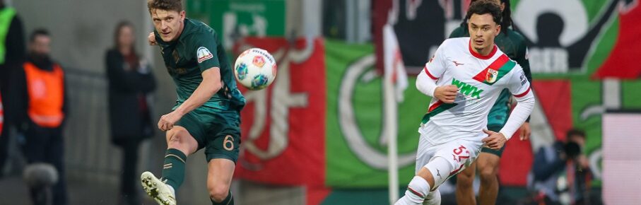 Jens Stage SV Werder Bremen, 06 mit Fabian Rieder FC Augsburg, 32, GER, FC Augsburg vs. SV Werder Bremen, Fussball, Bundesliga, 15. Spieltag, Saison 2025/2026, 20.12.2025, DFL DFB REGULATIONS PROHIBIT ANY USE OF PHOTOGRAPHS as IMAGE SEQUENCES and or QUASI-VIDEO, GER, FC Augsburg vs. SV Werder Bremen, Fussball, Bundesliga, 15. Spieltag, Saison 2025/2026, 20.12.2025 Augsburg *** Jens Stage SV Werder Bremen, 06 with Fabian Rieder FC Augsburg, 32 , GER, FC Augsburg vs SV Werder Bremen, Football, Bundesliga, Matchday 15, Season 2025 2026, 20 12 2025, DFL DFB REGULATIONS PROHIBIT ANY USE OF PHOTOGRAPHS as IMAGE SEQUENCES and or QUASI VIDEO, GER, FC Augsburg vs SV Werder Bremen, Football, Bundesliga, Matchday 15, Season 2025 2026, 20 12 2025 Augsburg Copyright: xEibner-Pressefoto/JennixMaulx EP_JML