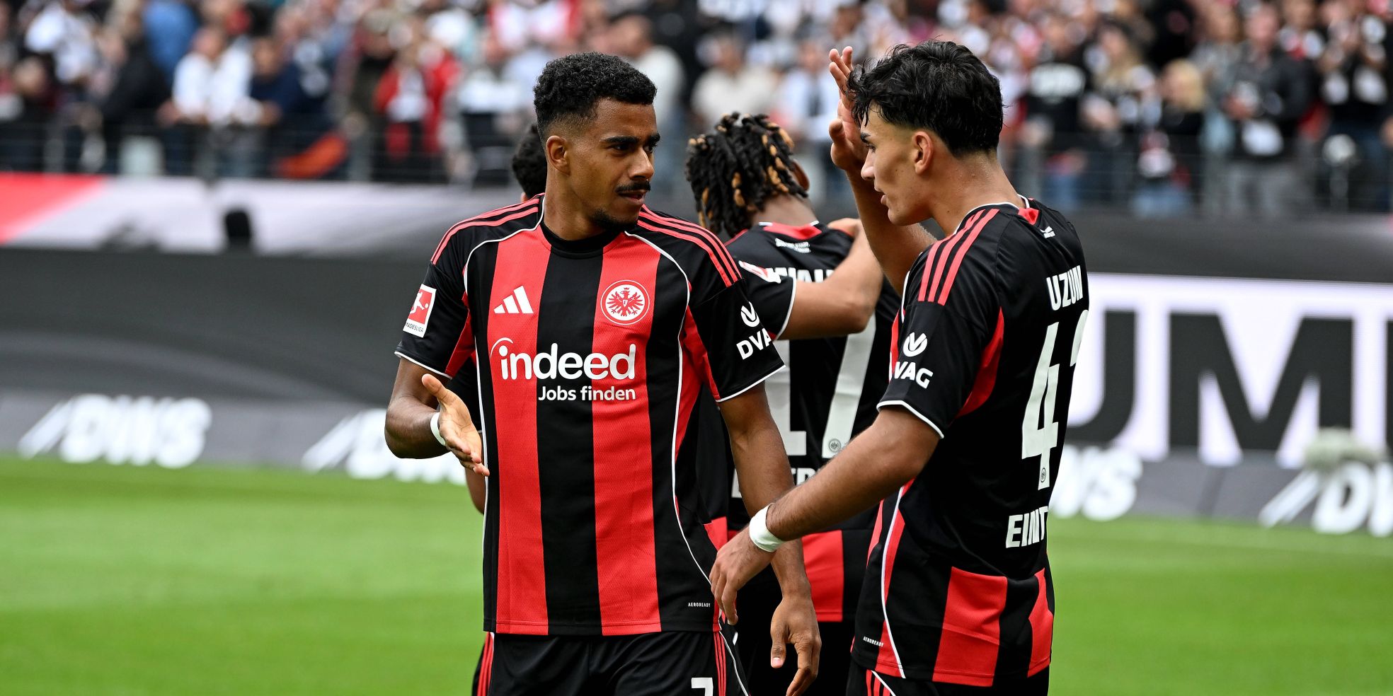 Can Uzun und Ansgar Knauff von Eintracht Frankfurt