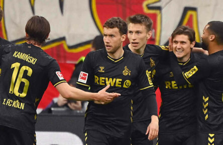 Alessio Castro-Montes bejubelt sein Tor für Köln in Frankfurt.