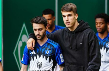 Luka Vuskovic (r.) ist für das Auswärtsspiel bei Eintracht Frankfurt einsatzbereit.