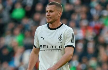 Nico Elvedi beim Spiel gegen den 1. FSV Mainz 05.