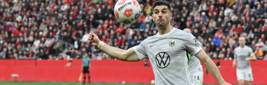 Konstantinos Koulierakis VfL Wolfsburg 04.04.2026, Fussball 1. Bundesliga, Saison 2025/2026, 28. Spieltag, Bayer 04 Leverkusen - VfL Wolfsburg 6:3 DFL regulations prohibit any use of photographs as image sequences and/or quasi-video Leverkusen BayArena Nordrhein Westfalen Deutschland *** Konstantinos Koulierakis VfL Wolfsburg 04 04 2026, Soccer 1 Bundesliga, Season 2025 2026, 28 Matchday, Bayer 04 Leverkusen VfL Wolfsburg 6 3 DFL regulations prohibit any use of photographs as image sequences and or quasi video Leverkusen BayArena Nordrhein Westfalen Germany Team2