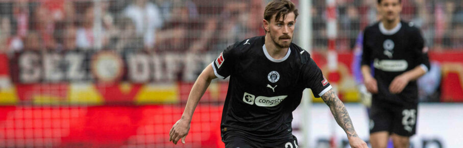 Fußball, Herren, Saison 2025/2026, 1. Bundesliga 28. Spieltag, 1. FC Union Berlin - FC St. Pauli, Connor Metcalfe St. Pauli, 05.04.2026, *** Soccer, Men, Season 2025 2026, 1 Bundesliga 28 Matchday , 1 FC Union Berlin FC St Pauli, Connor Metcalfe St Pauli , 05 04 2026, Copyright: xSebastianxRäppold/MatthiasxKochx