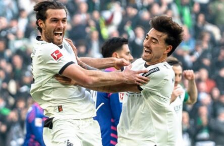 Mit Gladbach gerettet: Joe Scally und Jens Castrop