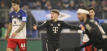 Foto : am Boden zerstört ist .... Harry KANE FCB , rechts daneben meckert Lennart KARL FC Bayern , links Luka VUSKOVIC HSV Fussball Bundesliga , am Mi. 31.01.2026 Hamburger SV - FC Bayern München 2-2 *** Photo