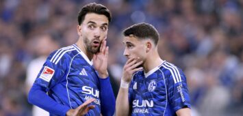 Kenan Karaman und Adil Aouchiche vom FC Schalke 04