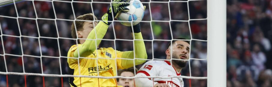 Moritz Nicolas von Gladbach und Deniz Undav vom VfB Stuttgart