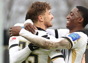 Lukas Petkov und David Mokwa von der SV Elversberg