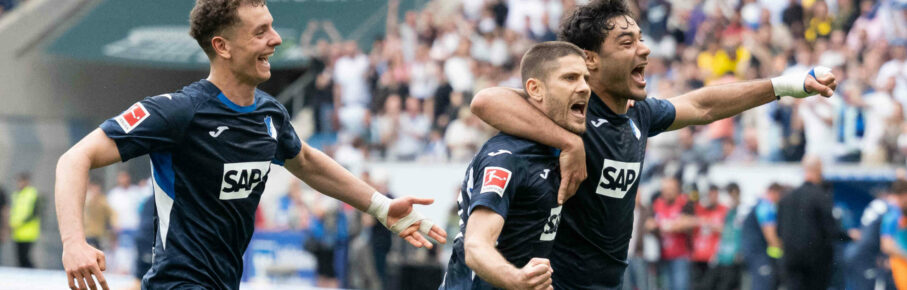 Tor zum 2:1 durch Andrej Kramaric TSG 1899 Hoffenheim, 27 Elfmeter, Strafstoss nach Handspiel. Jubel, Torjubel, bejubelt sein Tor mit Ozan Kabak TSG 1899 Hoffenheim, 05. Fisnik Asllani TSG 1899 Hoffenheim, 11 GER, TSG 1899 Hoffenheim vs. Borussia Dortmund, Fussball, Herren, 1. Bundesliga, 30. Spieltag, Spielzeit 2025/2026, 18.04.2026, DFL/DFB REGULATIONS PROHIBIT ANY USE OF PHOTOGRAPHS AS IMAGE SEQUENCES AND/OR QUASI-VIDEO, GER, TSG 1899 Hoffenheim vs. Borussia Dortmund, Fussball, Herren, 1. Bundesliga, 30. Spieltag, Spielzeit 2025/2026, 18.04.2026 Sinsheim *** Goal for 2 1 by Andrej Kramaric TSG 1899 Hoffenheim, 27 penalty, penalty kick after handball cheers, goal celebration, celebrates his goal with Ozan Kabak TSG 1899 Hoffenheim, 05 Fisnik Asllani TSG 1899 Hoffenheim, 11 GER, TSG 1899 Hoffenheim vs Borussia Dortmund, Football, Men, 1 Bundesliga, Matchday 30, Season 2025 2026, 18 04 2026, DFL DFB REGULATIONS PROHIBIT ANY USE OF PHOTOGRAPHS AS IMAGE SEQUENCES AND OR QUASI VIDEO, GER, TSG 1899 Hoffenheim vs Borussia Dortmund, Football, Men, 1 Bundesliga, Matchday 30, Season 2025 2026, 18 04 2026 Sinsheim Copyright: xEibner-Pressefoto/WolfgangxFrankx EP_WFK