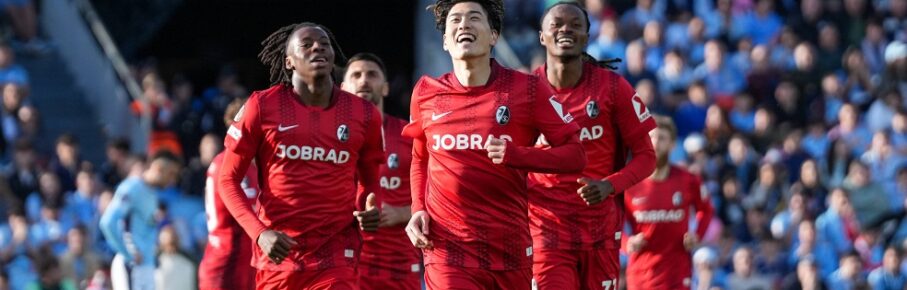 Spanien, Fussball, UEFA Europa League, Viertelfinale, Rückspiel, 2025/2026, RC Celta de Vigo vs. SC Freiburg, 16.04.2026, Estadio Balaidos, Vigo, Johan Manzambi SC Freiburg, 44, Yuito Suzuki SC Freiburg, 14, Jordy Makengo SC Freiburg, 33 Torjubel, Emotionen, Torschuss, Abschluss, Torerfolg, Tor, Treffer Vigo Estadio Balaidos Galicien, Pontevedra Spanien *** Spain, Football, UEFA Europa League, Quarter-final, Second leg, 2025 2026, RC Celta de Vigo vs SC Freiburg, 16 04 2026, Estadio Balaidos, Vigo, Johan Manzambi SC Freiburg, 44 , Yuito Suzuki SC Freiburg, 14 , Jordy Makengo SC Freiburg, 33 Goal celebration, Emotions, Goal shot, Goal finish, Goal success, Goal, Goal Vigo Estadio Balaidos Galicia, Pontevedra Spain Copyright: xArnexAmbergx