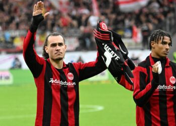 Eintracht Frankfurt: Gehen Arthur Theate und Jean-Matteo Bahoya?