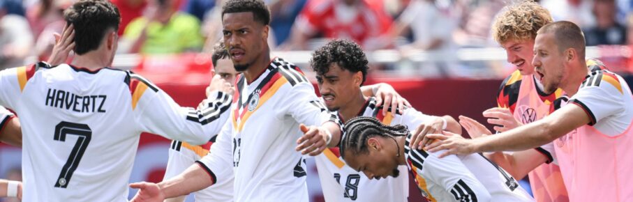 DFB-Team: Felix Nmecha (BVB) und Nathaniel Brown (Eintracht Frankfurt) spielen sich fest